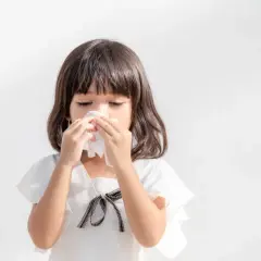Kiedy do przedszkola po infekcji wirusowej? Kluczowe objawy i zasady